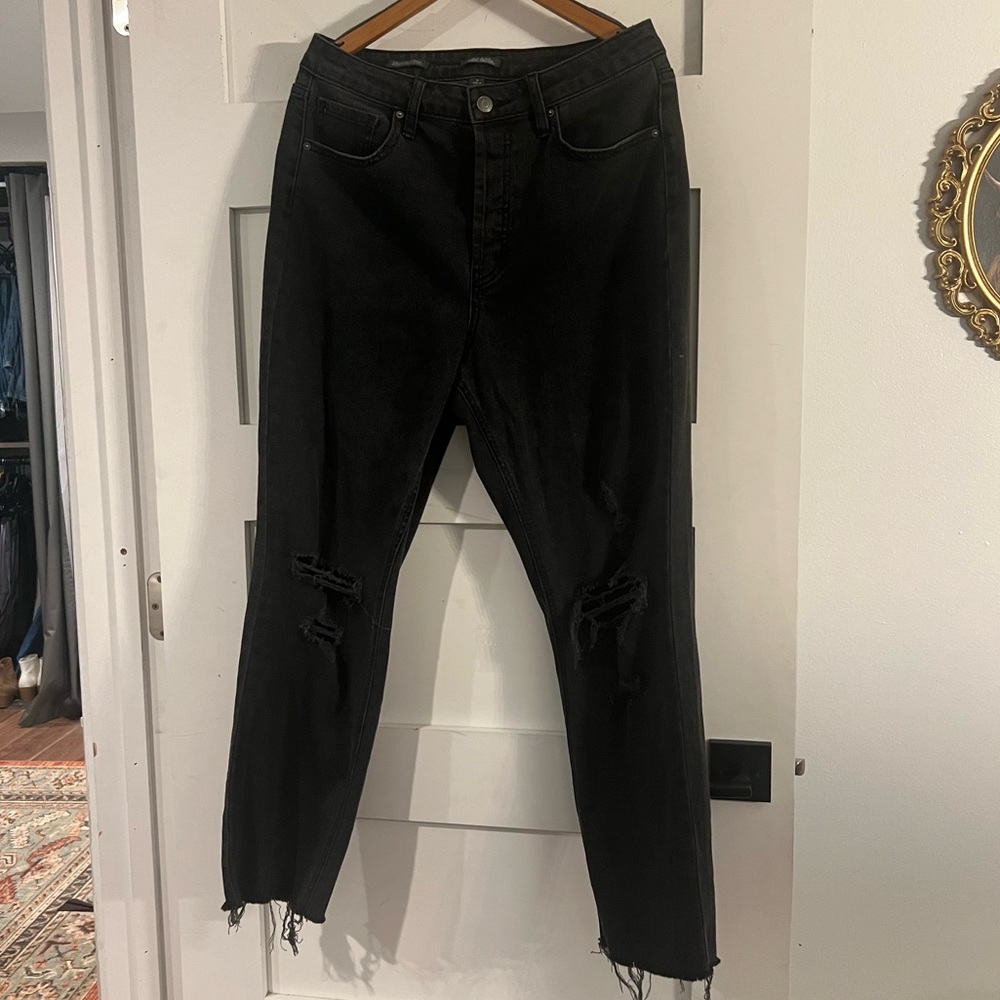 Black Slim Straight Jean